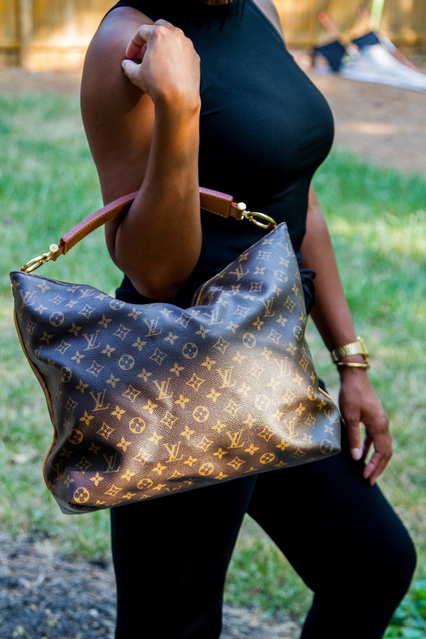 LOUIS VUITTON MONOGRAM CANVAS SULLY MM HANDBAG TJ3181