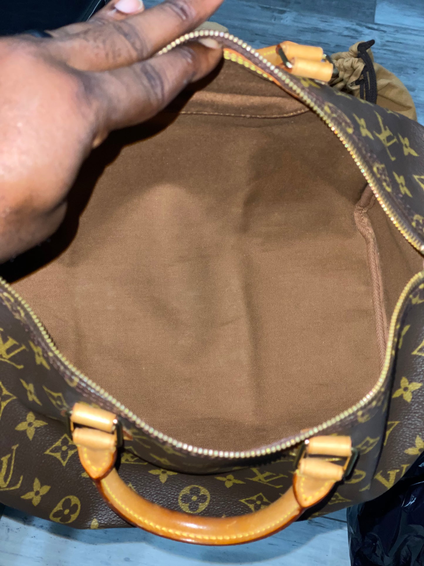 LOUIS VUITTON MONOGRAM CANVAS SPEEDY 25 TOP HANDLE BAG SP0916